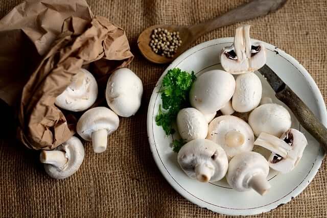 식재료 오래 보관하는 냉장고 정리법