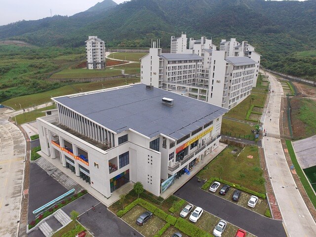 욕실 바닥 미끄러움 줄이는 매트와 관리법